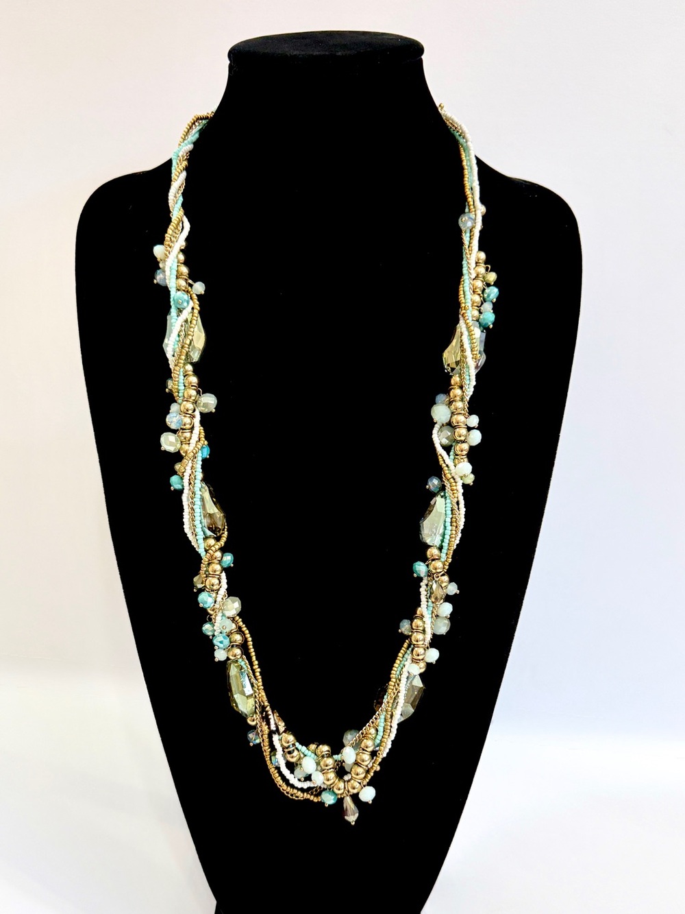 Leslie Danzis Coastal Multi-Strand Crystal Stone Necklace Mint, Blue & Gold NWT
